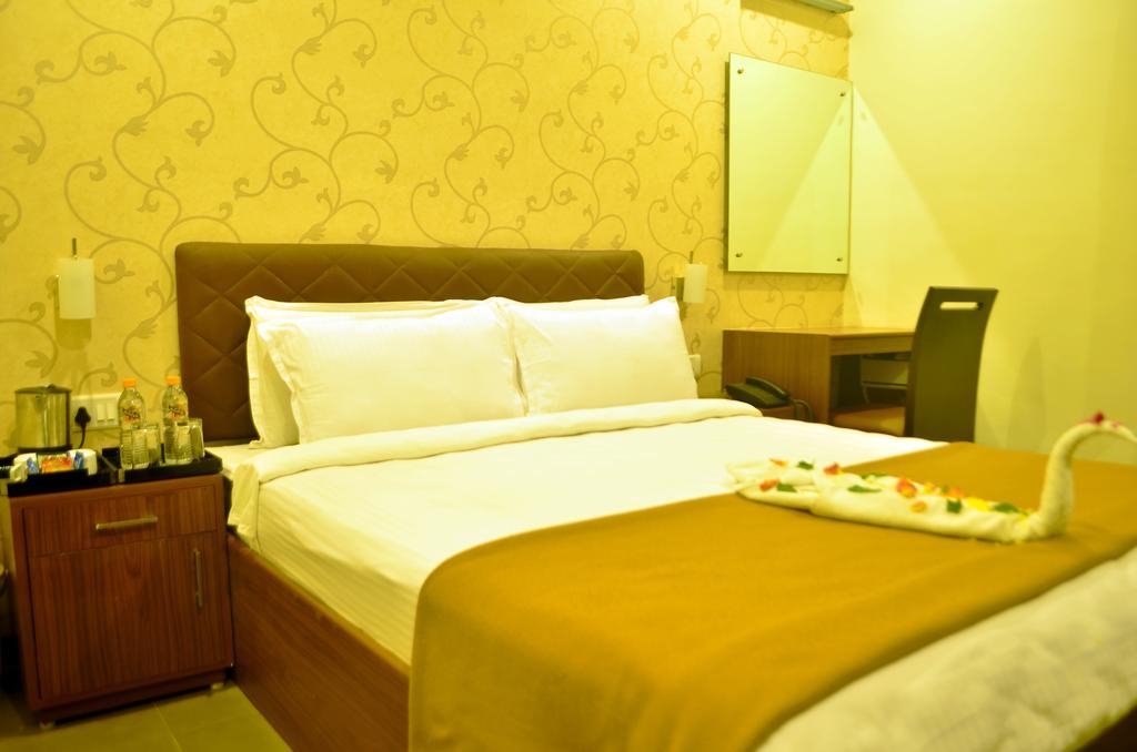 Hotel Arunachala Tiruvannāmalai Zimmer foto