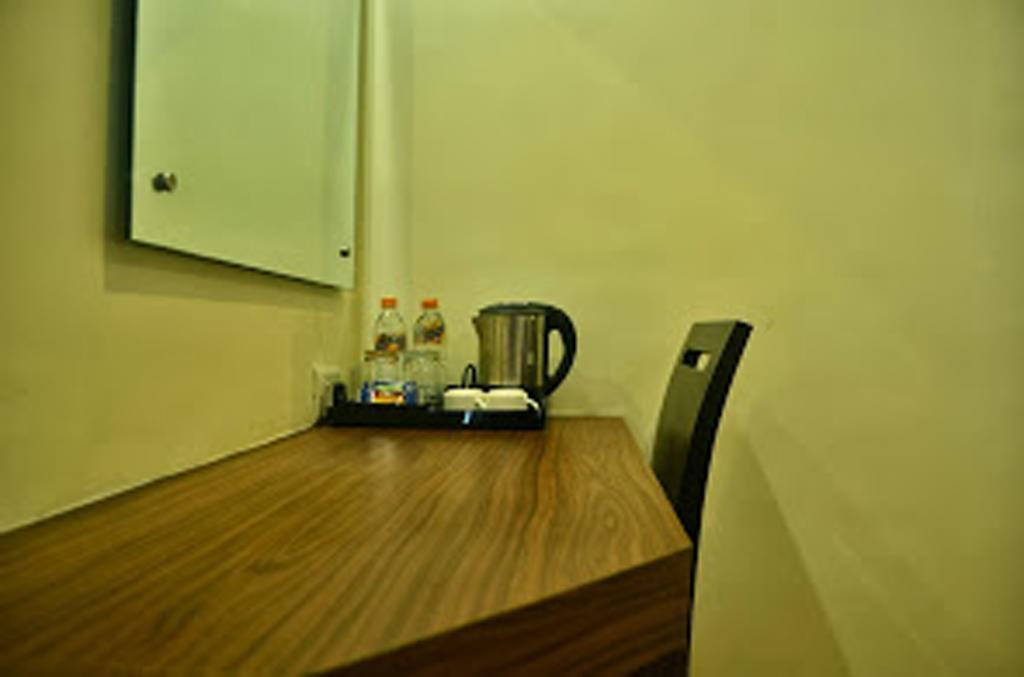 Hotel Arunachala Tiruvannāmalai Zimmer foto